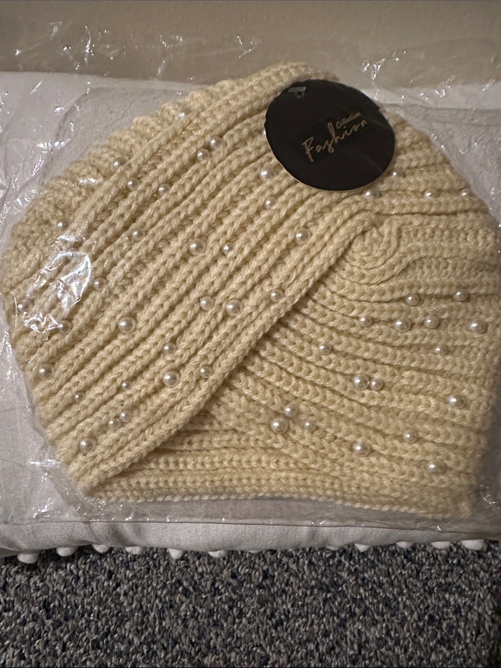 Pearl-Embellished Cream Knit Turban Beanie